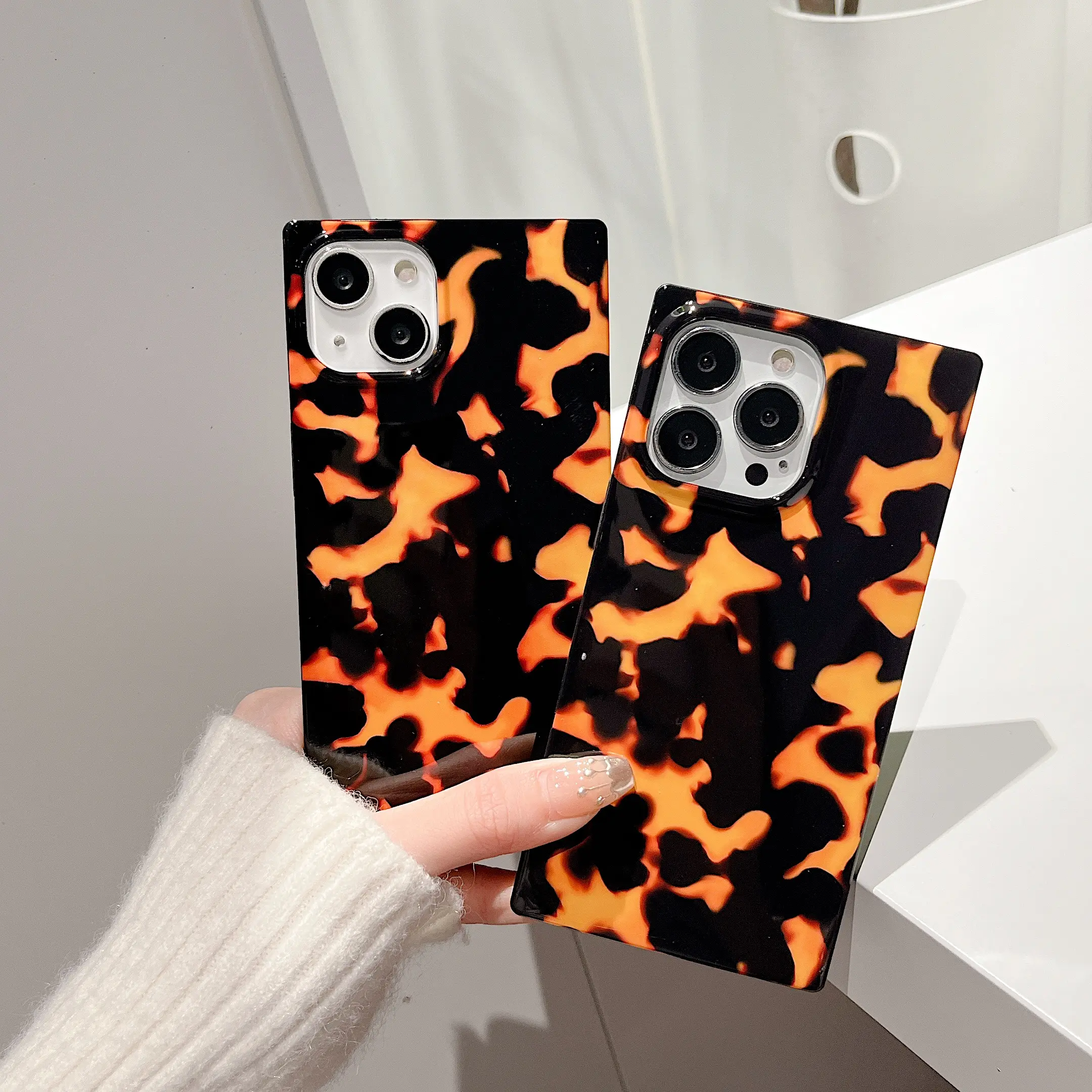 Square High Quality Mobile Phone Case for iPhone 13 Pro Max Luxury Crossbody Square Phone Cove Fashion Design TPU Case