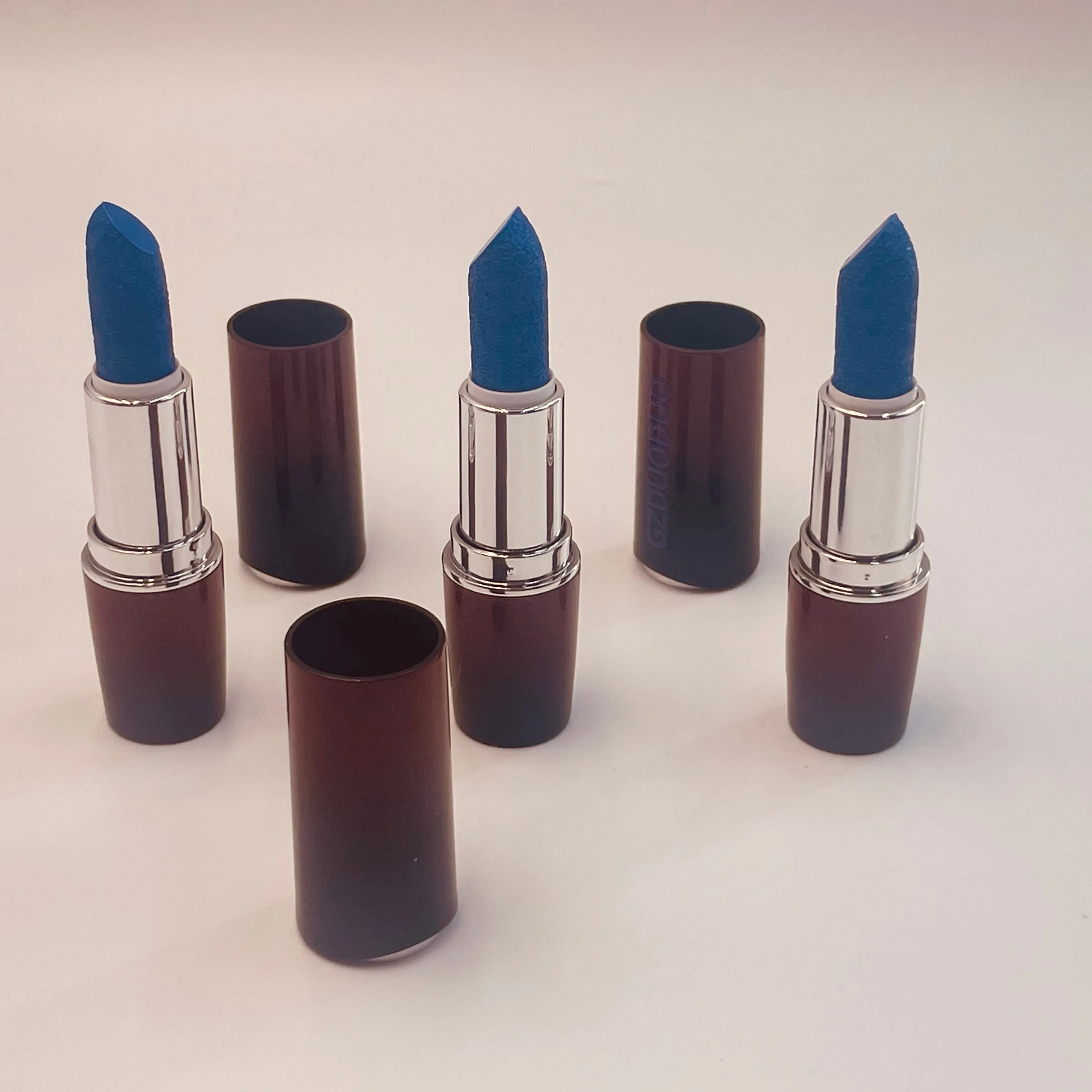 Lipstick of Blue Colour Changing Makeup Cosmetics Beauty Products Manufacturer Producer ODM / OEM