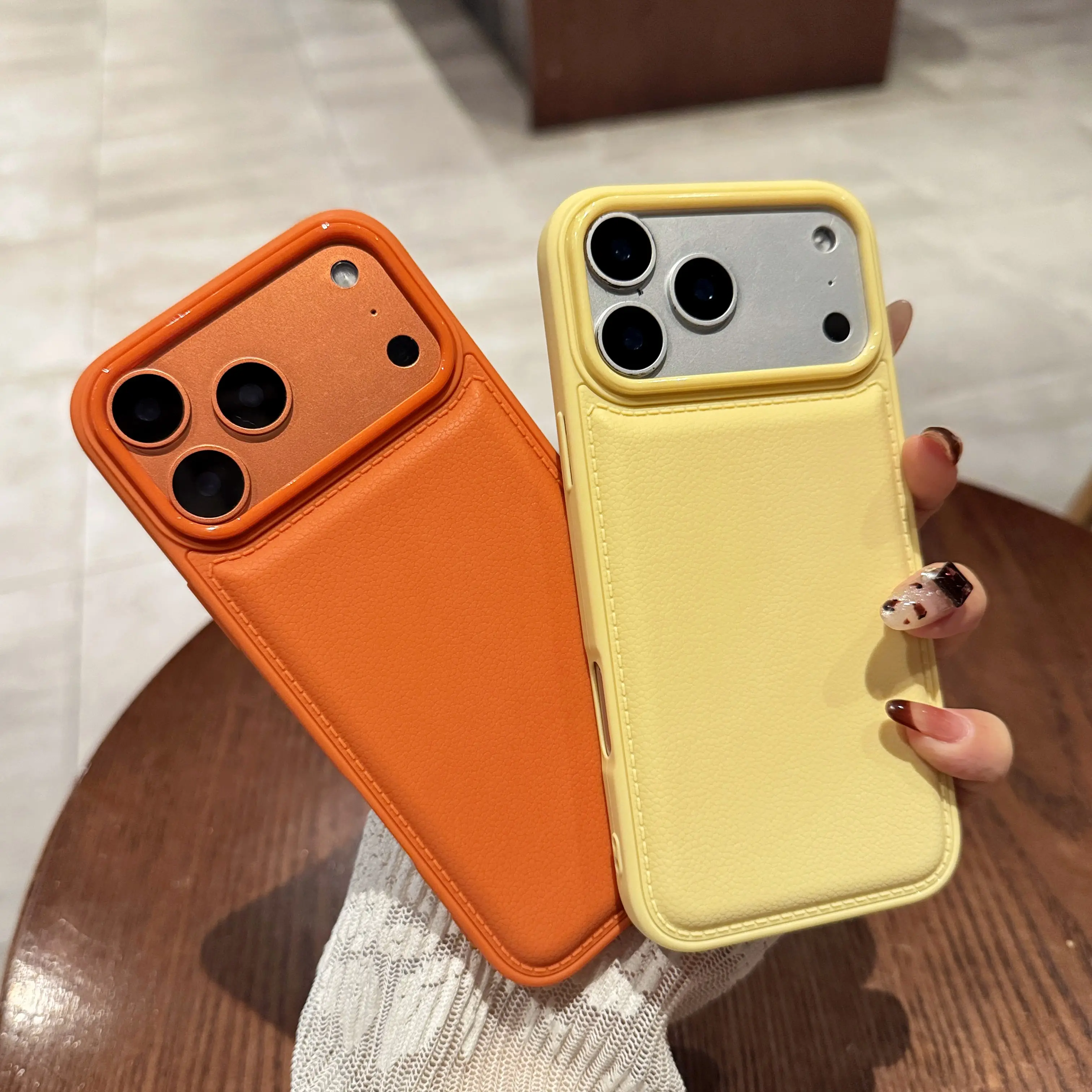 Simple and Suitable for IPhone16/17pro Mobile Phone case 15 Large Hole Bulging Leather case 14 Apple 13 Protective Cover 12/11