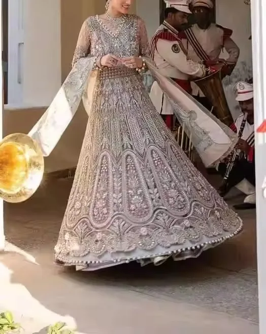 Season Wear Women's Fancy Design Made Dresses Classic Traditional Wear Ladies Embroidered Wedding Outfit Female